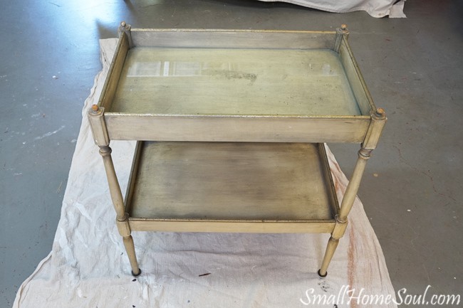 Chalky Paint Side Table makeover with Diva of DIY Chalk Mix turned this old boring table beautiful....www.smallhomesoul.com