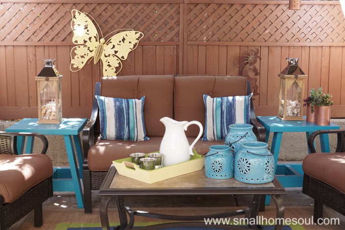 Enjoy yummy beverages in your relaxing backyard retreat.