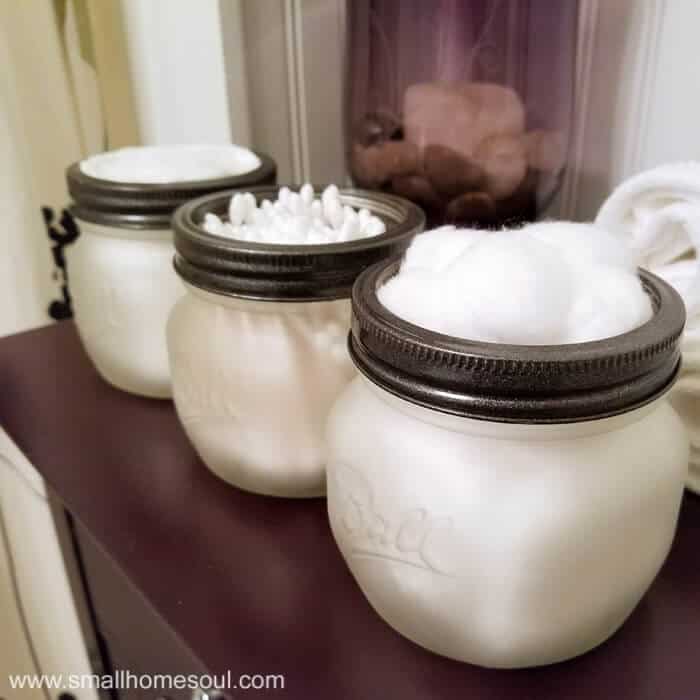 How to Make Frosted Mason Jars