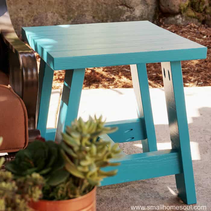 Build A 2x4 Outdoor Table With My Free Diy Plans Girl Just Diy